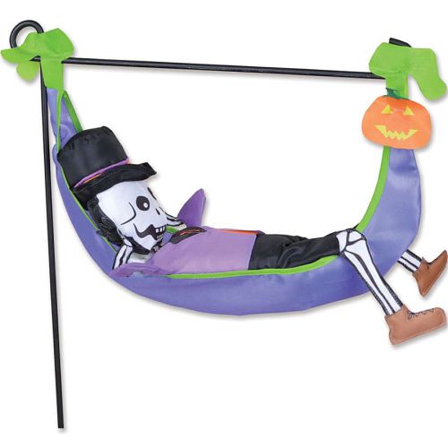 59165_Skeleton-non-inflatable-garden-charm