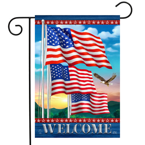 G01978_Waving_American-Flags-patriotic-garden-flag