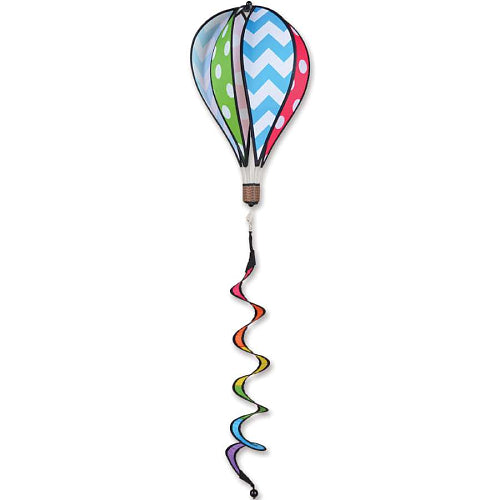 26411_Strawberries-hot-air-balloon-spinner-with-twister-tail-16inch