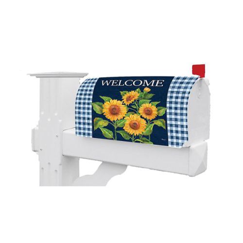 5373MM_Sunflowers-On-Navy-Mailbox-Makeover-Summer-mailbox-cover
