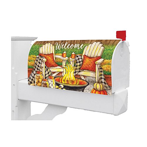 5476MM_Fall-Fire-Pit-Mailbox-Makeover-Friends-Welcome-mailbox-cover