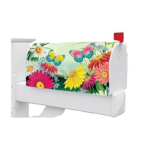 5594MM_Daisy-Boots-Mailbox-Makeover-spring-butterfly-dragonfly-mailbox-cover