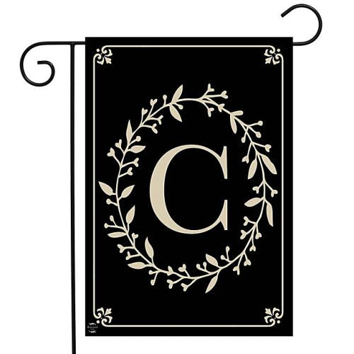 G00840C_Classic-Monogram-C-garden-size-monogram-flag-12-x-18