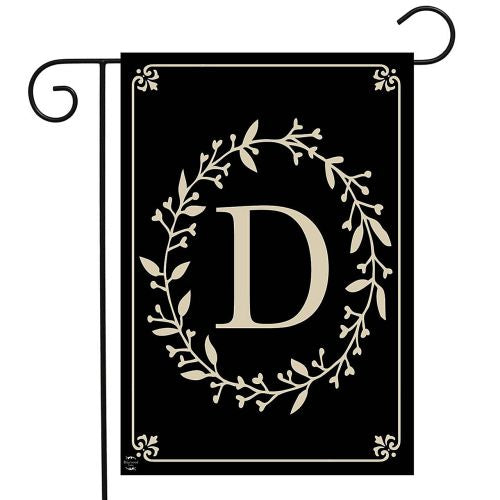 G00840D_Classic-Monogram-D-garden-size-monogram-flag-12-x-18