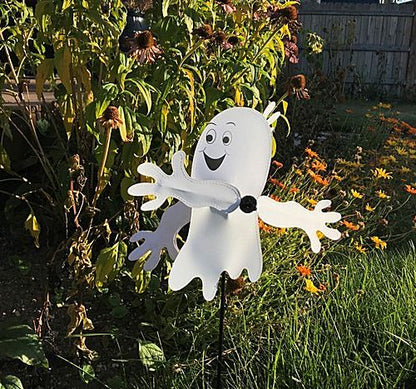 ITB-2561_Baby-Ghost-whirligig-14in-detail